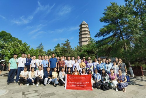 湖南长沙财政系统的学员到宝塔山学习